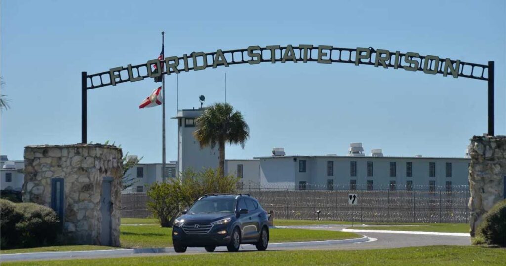 A photo of the front gates for Florida State Prison